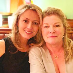 Amy Rutberg Instagram - Happy #internationalwomensday to my dearest @thekatemulgrew . Whether you call her “Red” “Captain Janeway” or just Katie. No one defines strength, passion, talent, tenacity and laughter like my Kate. Counting the days until I get to read her new book “How To Forget”. #oitnb #startrek #friends #fridayfeeling #katemulgrew