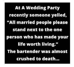 Amy Sacco Instagram - 🍾😂