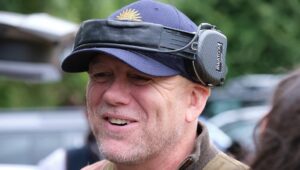 Amy Williams Instagram - 🎉 A fantastic day out shooting at our @mike_tindall12 Charity Simulated Game Clay Shoot at @bangrove_farm_shooting which raised significant funds for our servicemen and women transitioning into civilian life! 💙 

A massive thank you to our patron Mike Tindall for his unwavering support. Special mentions and thanks to our course kit sponsors, Howard Tenens Logistics and our incredible ambassadors @amyjoywilliams, @nickknowles, Ryan Lamb and @kevinyates. 

We had a fantastic Awards presentation and meal at @clavellandhind, hosted by Pete Cassidy .

Great shooting, but even better, money raised for our veterans. Your support makes a huge difference💙 Thank you! 

@310karen @milesgreenslade @simonbailey144 

📸 @nigelmiller767 

#CharityEvent #VeteransSupport #CommunitySp irit