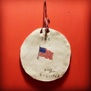 Amy Yasbeck Instagram - HAPPY 4TH!!!!!
@johnritterfoundation #4thofjuly #crafts #johnritter #johnritterfoundation