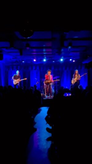 Amythyst Kiah Instagram - Opened up the set with “Black Myself” at @thedrakeamherst at Amherst, MA. Y’all were a lovely crowd, can’t wait to come back!