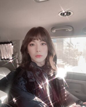 An Woo-yeon Instagram - 네..여장해봤어요..^^
#이구역의미친x #상엽