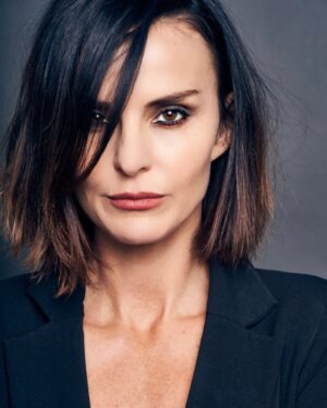 Ana Alexander Instagram - You get where this is going …😉
It’s Tuesday so … let’s kick it! 💃🏻
.
.
.
.
#photography #photoshoot #magic #smokeyeye #ysl #kickass #geekgirl #actress #bobhaircut #classy #takenoshit #lifestyle