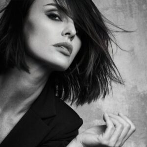 Ana Alexander Instagram - Hello there…happy Friday y’all. 🫶

📸 @matt_kallish 

.

.
#photography #photoshoot #blackandwhite #blackandwhitephotography #LA #hollywood #magazine  #smokeyeye