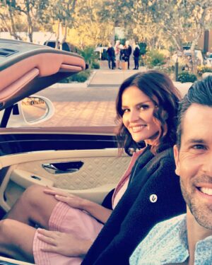 Ana Alexander Instagram - It was soooo fun to working @therealbighornproperties with the great group of lovely, kind , talented team of people and wearing some breathtaking jewels .. all put together by power lady @kirbir3  and  kickass rallystudio ! See ya’ll needy time 💗💗
.
.
.
.
.
.
.
.
.
#onset #filming #bedroom #naturalhair #natiralmakeup #peaceful #filming ##anaalexander