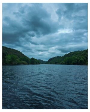 Ana Correia Instagram - No fim de semana passado, a Team #SamsungExplorers foi levada para um fim de semana surpresa no Gavião. 

Não sabiamos ao que iamos, apenas que iamos estar com a nossa equipa. Ora, quando damos por ela, estamos num campo de paintball, prontos para nos pintarmos uns aos outros (ps: a minha equipa ganhou e o prémio foi dores em músculos que não me lembrava que tenho 😂). Uma viagem de barco depois, para os guerreiros descansarem, e uma visita surpresa do @pedrogoncalves.music para nos maravilhar com a sua voz, ficam as memórias boas com este grupo fantástico de pessoas. 🥰❤️

Obrigada ao @mikesantos77 e ao Luís por nos terem providenciado este fim de semana fantástico que vou guardar com muito carinho ❤️🙏 é um orgulho fazer parte da família da @samsungportugal 🫂

#GalaxyS24 Ultra #travel #paintball