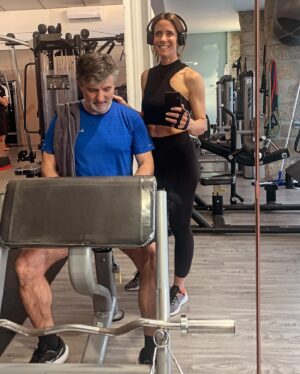 Ana Guedes Rodrigues Instagram - Hoje não houve Jornal da CNN, mas eu continuo a dar-vos notícias! 😉 Muito menos relevantes, claro, mas boas notícias. Mais de um ano depois, voltámos a treinar juntos! 🏋🏽‍♀️🏋🏽