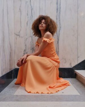 Ana Sofia Martins Instagram - 🔸️🔶️🔸️🔶️🔸️🔶️
Dress: @hardingegeorgia 
Jewelry: @mateolisbon @mateonewyork
Glam: @elodiefiuza