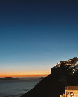 Ana Tapajós Instagram - Santorini, 🇬🇷