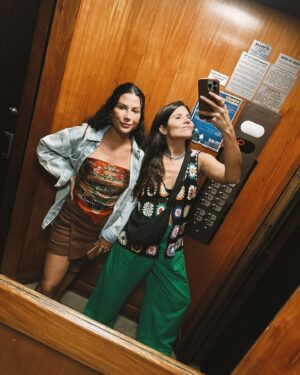 Ana Tapajós Instagram - Vivi minha vida inteira de Rio em 10 dias hahaha 
Amo tanto vcs