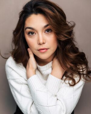 Ana Yi Puig Instagram - @corinnelouiephoto on the lens