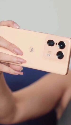 Anahita Bhooshan Instagram - Glamour meets intelligence with the #MotorolaEdge50Ultra📱 Match your outfits effortlessly with your Phone theme with AI Generative Theming feature Style Sync. Four portrait modes capture my best angles in every photo💃

Movies look like blockbusters on the Pantone-validated True Colour Display. The Colour of the Year Silicone Vegan Leather Finish ensures my phone stands out. With its IP68 and Smart Water Touch, I no longer fear water damage.

@motorolain has blended glamour with intelligence. Ready to embrace the future of style? The #MotorolaEdge50Ultra is your answer✨
Motorola Edge50 Ultra is launching on 18th Jun on Flipkart, motorola.in and leading retail stores

#EffortlesslyIntelligent #MotoAI