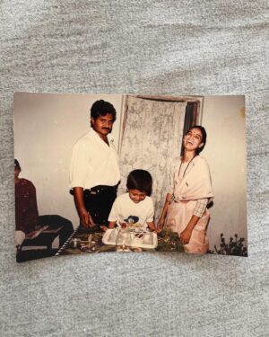 Anand Deverakonda Instagram - Happy Birthday, my big man! ❤️

Fortunate to have the best living example to learn from!! 

Can learn resilience from him 
Can learn discipline and confidence from him 
Can learn to be real and honest from him 
And much much more. 

“Comebacks are always stronger & better than the setbacks” 

@thedeverakonda ❤️🤩