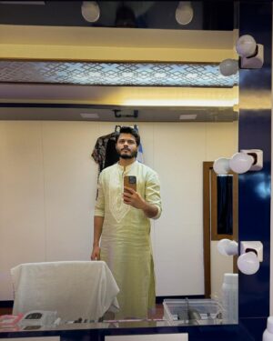 Anand Deverakonda Instagram - Styled by Mumma ❤️
