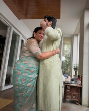 Anand Deverakonda Instagram - Styled by Mumma ❤️