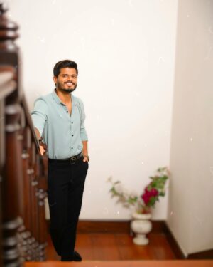 Anand Deverakonda Instagram - various stages of trying to pose for a picture. 

Outfit: @suvi.couture @deviparuchuri 
📸: @oila_studios_
