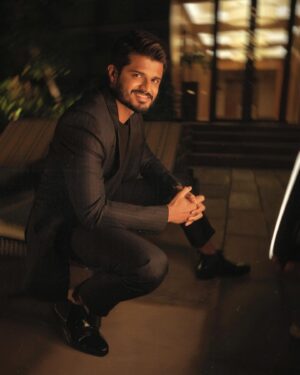 Anand Deverakonda Instagram - more present. more intent. 
more appreciative of the good. 
more accepting of the bad.

📸: @adnan.a.abbas