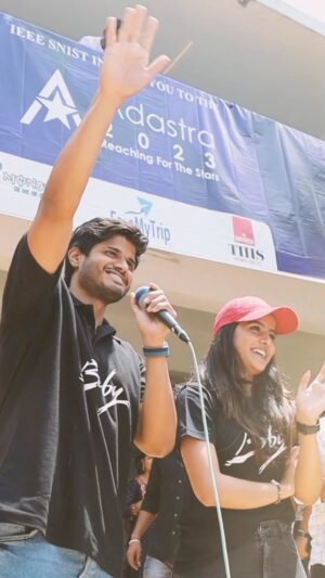 Anand Deverakonda Instagram - An incredibly proud moment for me to go back as an alumni to SNIST and speak to the students..it was amazing fun! 🤘😁

There’s genuine excitement and anticipation for our film #Baby among all the students. And the movie is going to be amazing 🔥💥 More details soon from our team. 

Shoutout to @parth_bane for the amazing video and edit. 💥

@sknonline @sairazesh @massmoviemakers 

#babythemovie #devaraaja #snist