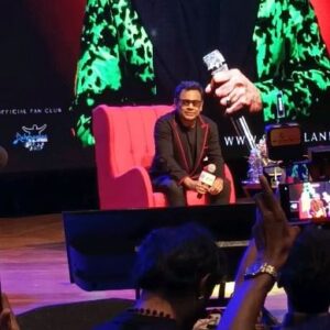 Anand Rajaram Instagram - Its a fanboy moment to @aanantha_rajaram with @arrahman 
ARR in Malaysia for AR Rahman Live in Kuala Lumpur Fan Meet
#ARR 
#ARRahman
#ARRahmanInMalaysia