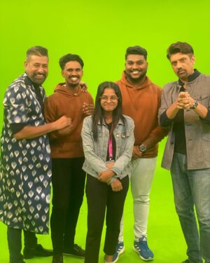 Anand Rajaram Instagram - The boys from 09600 and 68100 have done it again!
From En Rathi to Irulin Mazhai, we’ve hit a significant milestone! And now we set the stage on fire!🔥

Grateful for those who stood by me from day one till now! From the bottom of my heart, thank you! This journey is our shared triumph, and I’m deeply appreciative of each and every one of you🤎

Special thanks to @chill_with_kums , @aanantha_rajaram & @ram_raaga for having us in the show!🫶🏻🤎

#astrosaravedi #saravedinight #astro #irulinmazhai #thirulm #vikneshwar