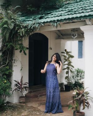 Ananthika Sanilkumar Instagram - blending in 🦋🤍
:
@rohitnagsai 📸