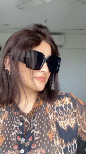 Ananya Agarwal Instagram - as someone who grew up watching @idivaofficial videos… South Delhi aunties are the sassiest beings on this planet✨💅🏼💅🏼