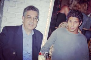 Anas El Baz Instagram - الله يرحمك و يوسع عليك في هذ العواشر ا الوليد! الله يغفر ليك ما تقدم و ما تأخذ من الدنوب و يسكنك فسيح جناته. ما تصورت بشحال توحشتك و باقي كنتوحشك كل نهار! 
آنا لله وانا اليه راجعون 
🤲🏻🥰