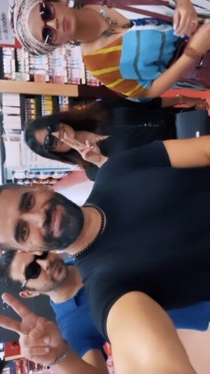 Anas El Baz Instagram - “تهانينا لجميع الذين شاركوا في جمع التبرعات للضحايا الذين تضرروا جراء الزلزال. دعونا نلهم الجميع للمشاركة في هذا العمل الإنساني الرائع. 🤝❤️ 🇲🇦

#المغرب_قوي #الله_يرحم_امواتنا_واموات_المسلمين 
#الله_الوطن_الملك
#عزانا_واحد