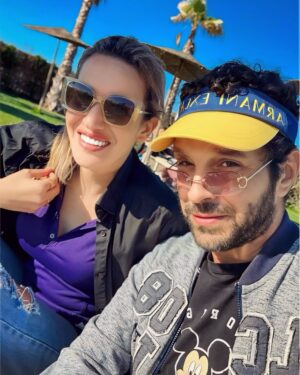 Anas El Baz Instagram - “Best friends are the people you can do anything and nothing with and still have the best time.”
@rim.k22 @kd.signature 🌻😎