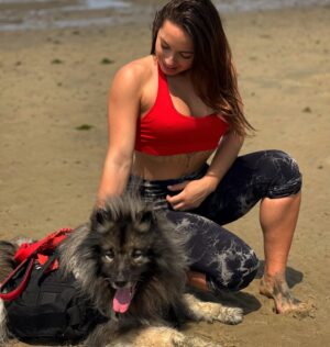 Anastasia Antrope Instagram - ♥️♥️
.
.
#fitness #fitnessmotivation #fitnesslife #body #bodypositive #fitnessgirl #spitz #spitzloup #♥️