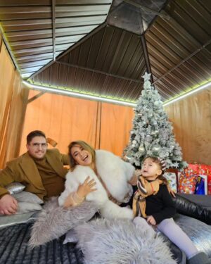 Anastasia Novie Instagram - May all that is beautiful, meaningful and brings you joy be yours this holiday season and throughout the coming year.... 🎄🎄🎄🎄

Merry Christmas!!!!
 Wishing you all the best this holiday season!🎄🎄🎄🎄

#merrychristmas 
#christmas 
#december
#2023
#italy
#winter 
#family
#mylife 
#joyfull