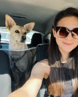 Anastasiia Nesterenko Instagram - Травнева десятка🔟

1. Їздили з Ялтою на набережну. Тест гамака пройдено🤌🏻❤️‍🔥
2. Нове улюблене поєднання. Гвоздика і евкаліпт❤️‍🔥
3. Гульки 🐾
4. Каштан- любов. В той вечір дуже багато находились і наговорились з моєю @nibbly.quibbly 
5. Почала вчитись новому
6. Ранкова кава і гульки🐾
7. Київ прекрасний🤌🏻 
8. 🧅 на день вишиванки
9. Поєднання кольорів у природі- шось магічне