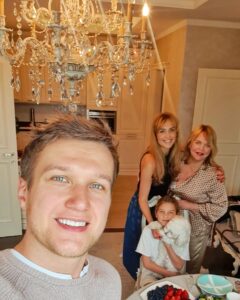 Actor Anatoliy Rudenko HD Instagram Photos and Wallpapers May 2022