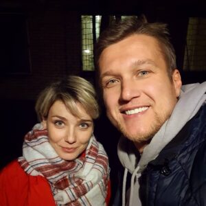 Anatoliy Rudenko Instagram - Закончил сниматься в проекте "Хвостолюбы"🐕
.
Спасибо моим чудесным партнёршам @polyanskaya_elen @lyubov_khatskevich @lela2284 @toma_mantsurova @kseniababkina, партнёру Евгению Парамонову!) И всем кто снимался в нашей истории!)
.
Огромное спасибо нашему режиссеру Сергею Виноградову!) Это большая честь поработать с вами!) Спасибо Светлане Виноградовой!)
.
Спасибо художникам по гриму Насте и Наташе!) Спасибо художникам по костюмам!) Спасибо второму режиссеру Ивану!) Спасибо художнику по реквизиту Алёне!) Спасибо нашему консультанту Вячеславу!) Всем дрессировщицам и хозяевам питомцев!) Спасибо всей съёмочной группе!) 
.
Особенное спасибо нашему заботливому ангелу @li__a_na Лианочке!) (ассистенту по актерам)
.
И конечно спасибо всем братьям нашим меньшим!)🐕😻🐵❤️