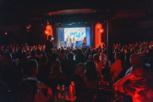 Anders Holm Instagram - INCREDIBLE NIGHT at @thecomedystore😎

Shoutout to my dudes @adamdevine @ders808 @jeremiahstandup & @cannoncomedy for crushing. The crowd was electric & the show was the perfect amount of bonkers. Having fun. Full show COMING SOON to YT🍿

NEXT DR. PHIL LIVE 11/21.

📸 by the great @atibaphoto 

#standupcomedy #thecomedystore #adamdevine #andersholm #jeremiahwatkins #adamray #drphil #hollywood #garycannon