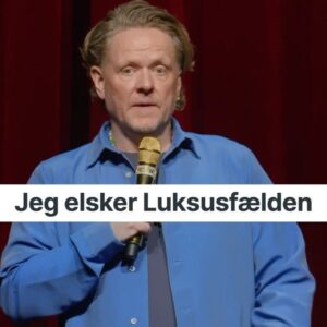 Anders Matthesen Instagram - Elsker du også at se Luksusfælden? 😂⠀
⠀
Du kan streame hele showet “JOKES - fra en hvid, straight mand” nu på anden.dk 🦆⠀
⠀
Link i bio @andersandenmatthesen
#andersmatthesen #jokes #comedy