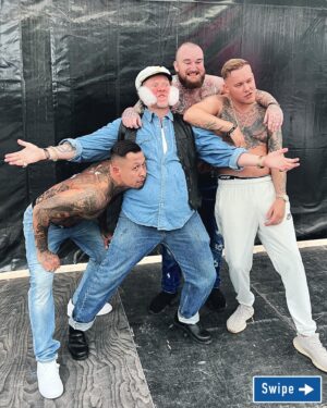 Anders Matthesen Instagram - TAK for i år Skanderborg! ♥️ Det har været helt fantastisk at være tilbage på scenen igen efter en lang sommerferie.
