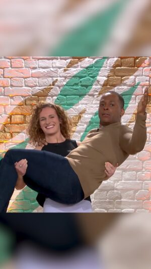 Andi Peters Instagram - Presenting @thismorning is always such fun. Thanks to all the team and of course @josiegibson85 For the record I’m really heavy #gainz and @shannonsnutrition is really strong.