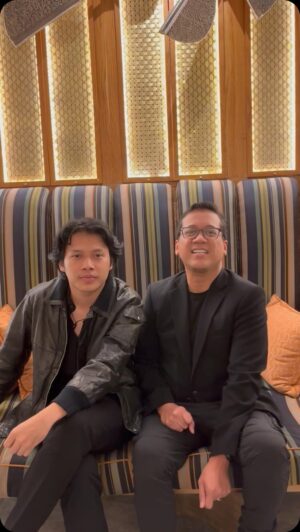 Andi Rianto Instagram - Terimakasih untuk 50 juta streams “sepenuh hati” @andirianto_official Jangan lupa streams terus ya. Thank you @spotifyid