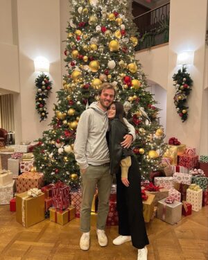 Andra Nechita Instagram - ‘tis the season 🎄❄️