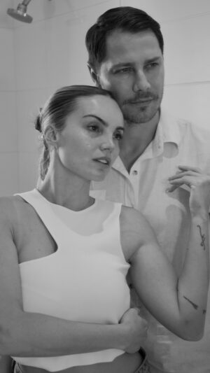 André Bankoff Instagram - Nuestra rutina de skincare con Dior Prestige 🤍 Use mi espuma limpiadora de siempre la mousse off/on, mientras que Andre está usando la nueva línea Sauvage de Dior, para finalizar utilizamos la crema prestige textura fina que nos encanta. @diorbeauty @diorbeautylovers #DiorBeauty #DiorSkincare #DiorPrestige @perfumeriasunidasperu 

Nossa rotina de cuidados com a pele com Dior Prestige 🤍 Usei minha espuma de limpeza habitual, a mousse off/on, enquanto o André está usando a nova linha Sauvage de Dior, para finalizar usamos o creme prestígio de textura fina que adoramos 

Prod/video: @anticonarenzo @carlasantosespinoza