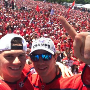 Andre Burakovsky Instagram - Caps parade! What a day with all the fans! You are amazing👍😍😍