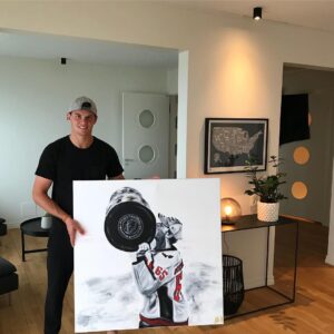 Andre Burakovsky Instagram - Thanks  @sandraahlmanart for captureing one of my greatest moments with this world class painting! If anyone is interested in her work or wants a painting of themself hit her up with a DM!