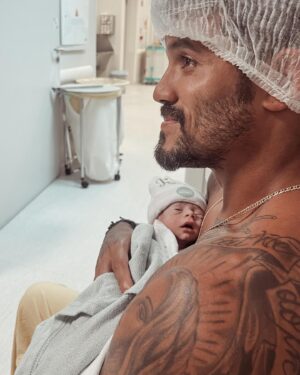 André Coelho Instagram - Ressignificando a palavra AMOR💙❤️💙