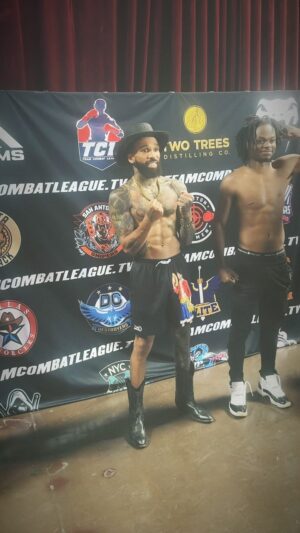 Andre Ewell Instagram - All weighed in. More flicks from @teamcombatleague later 😁. @sanantoniosnipers_