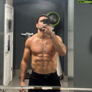 André Fialho Instagram - 💦💪