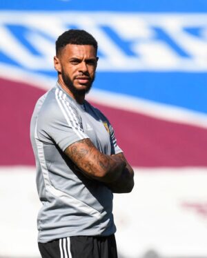 Andre Gray Instagram - Matchday! @WatfordFCOfficial 🐝⚽️
