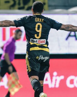 Andre Gray Instagram - First half of the season complete , see you soon super 3s💪🏽 10⚽️ 3🅰️ #AG9