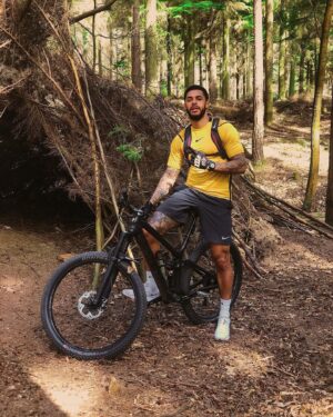 Andre Gray Instagram - Bike sessions! 🚴🏽💨