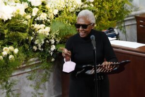 André Leon Talley Instagram - Love 🕊